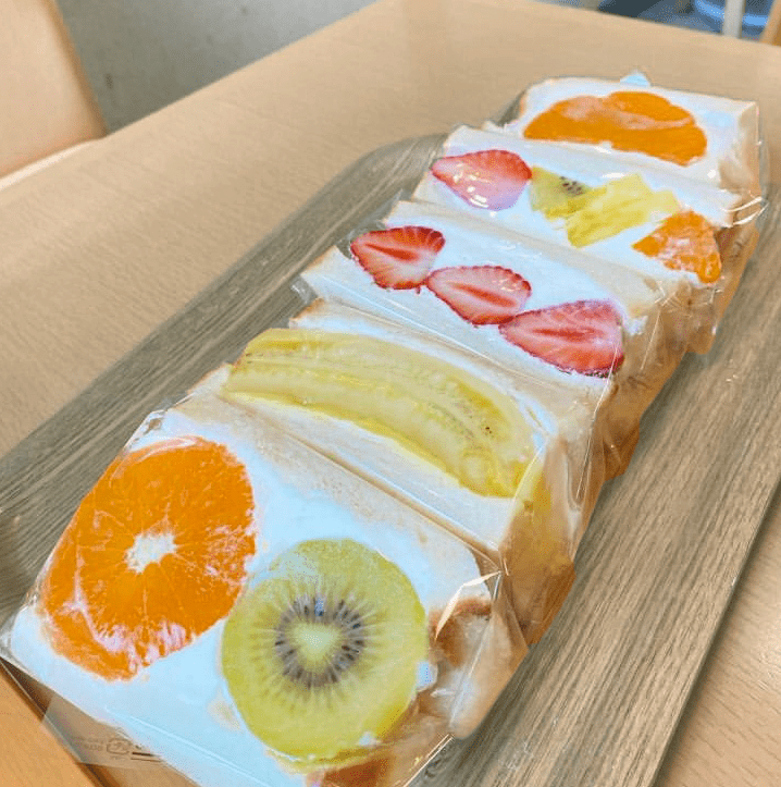 フルーツサンド