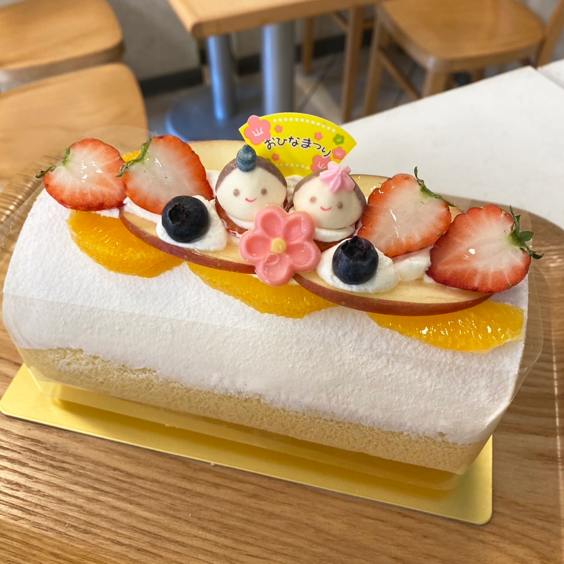 ひな祭りロール